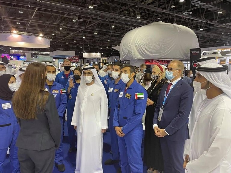 Visite de l'IAC and Space Expo par le Premier ministre des Émirats arabes unis HH Mohammed bin Rashid Al Maktoum